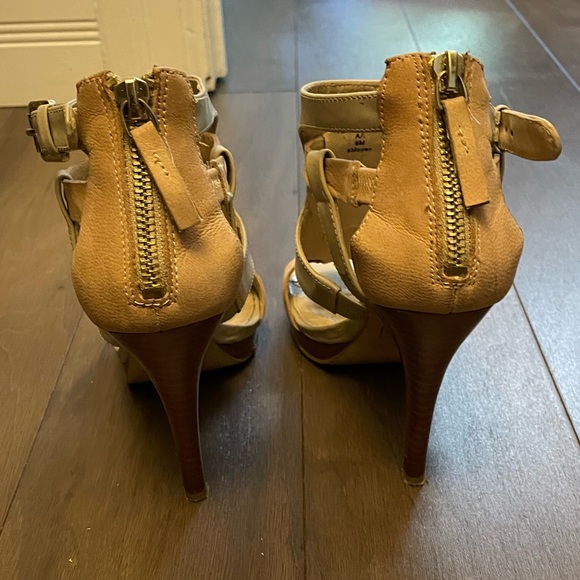 Nine West Leather & Patent Sandal Pumps in Nude - Size 6 - Picture 3 of 11